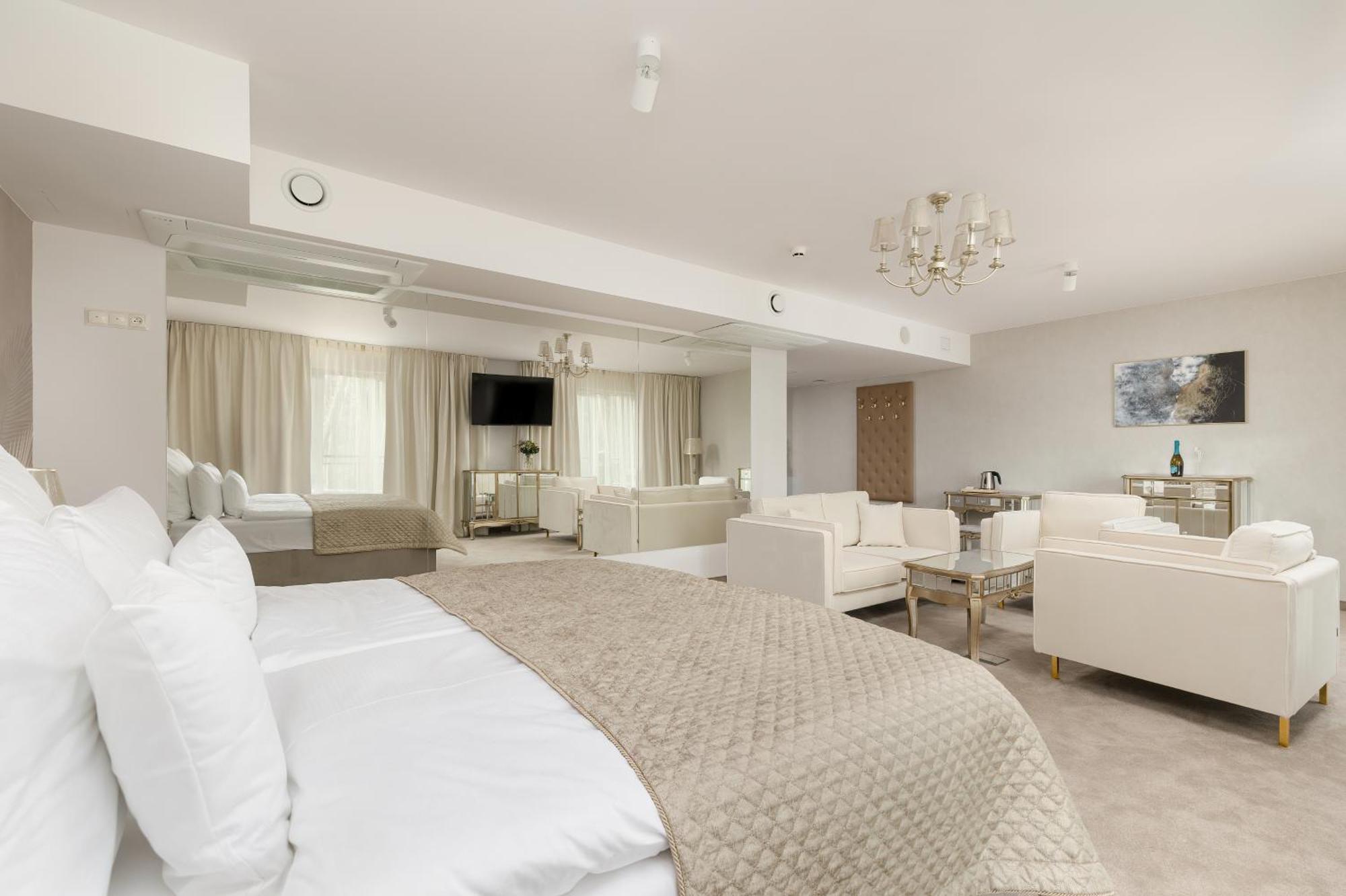 Hotel Juvena Wellness & Adults Only 4*